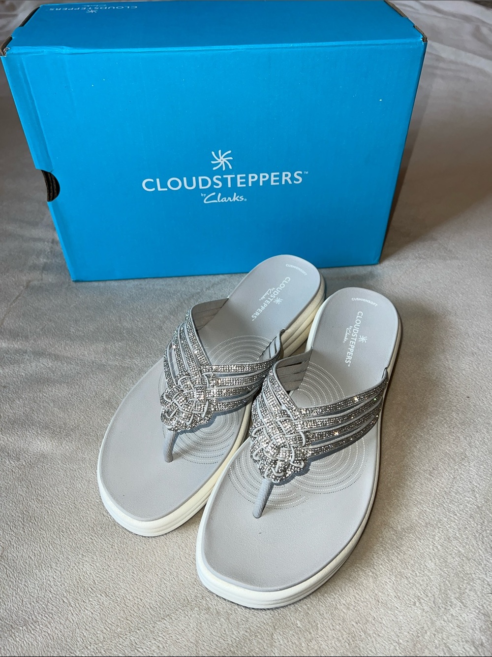 Cloudsteppers by Clarks Women's Drift Gem Silver Beaded Thong Wedge Sandals
